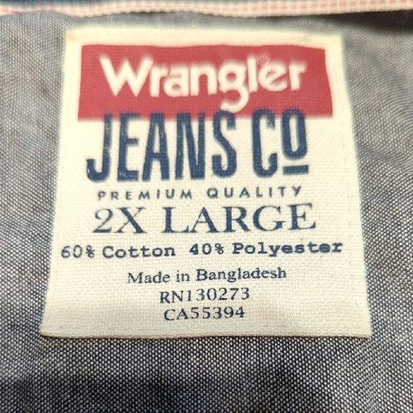 Wrangler Men's Charcoal Button-Down Shirt - Picture 11 of 12